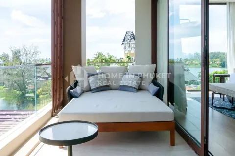 Condo in Phuket, Thailand, 2 bedrooms № 131644 - photo 20