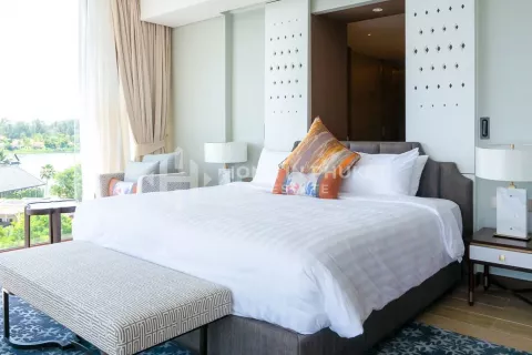 Condo in Phuket, Thailand, 2 bedrooms № 131644 - photo 13