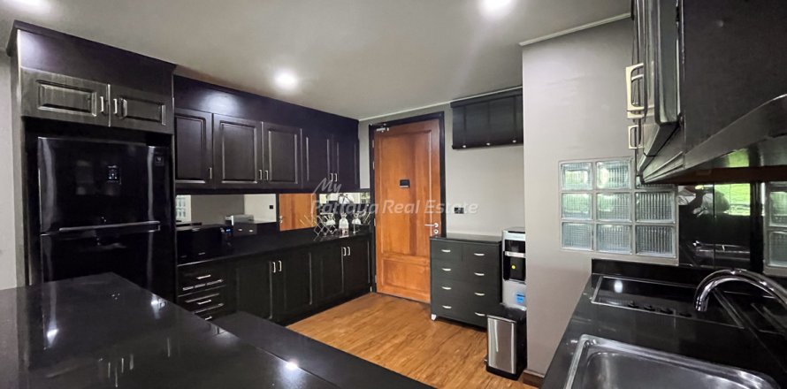 Condominio de 2 dormitorios en Bang Lamung, Tailandia № 132202