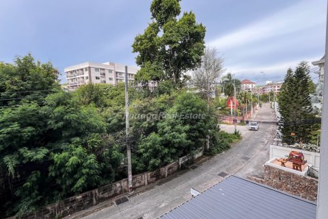 Condominio de 2 dormitorios en Bang Lamung, Tailandia № 132202 - foto 11