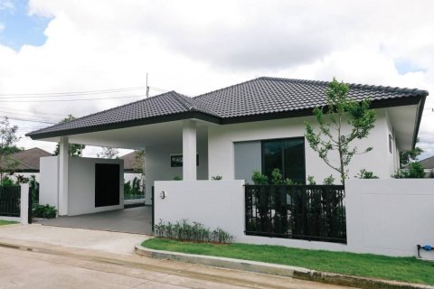 Chalet de 3 dormitorios en Pattaya, Tailandia № 123312 - foto 10
