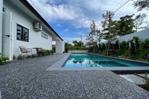 Chalet de 3 dormitorios en Pattaya, Tailandia № 123312 - foto 3