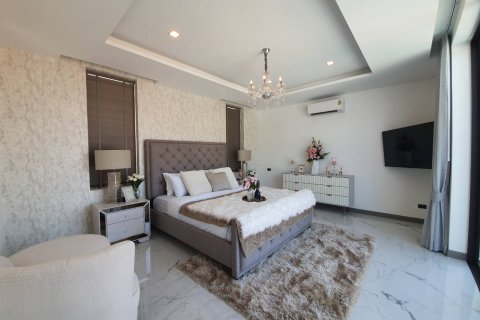 Chalet de 3 dormitorios en Pattaya, Tailandia № 123308 - foto 6