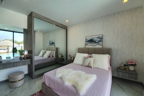 Chalet de 3 dormitorios en Pattaya, Tailandia № 123308 - foto 5