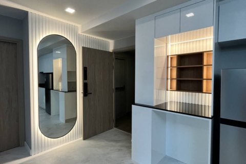Condo in Bangkok, Thailand, 2 bedrooms  № 132594 - photo 6