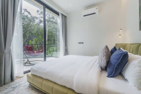 Chalet de 3 dormitorios en Phuket, Tailandia № 132593 - foto 8