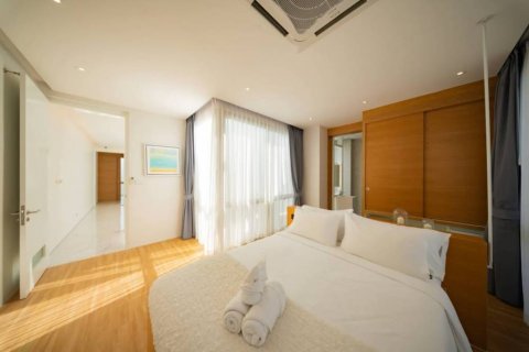 Chalet de 3 dormitorios en Phuket, Tailandia № 132819 - foto 8