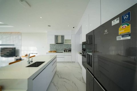 Chalet de 3 dormitorios en Phuket, Tailandia № 132819 - foto 5