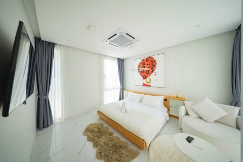 Chalet de 3 dormitorios en Phuket, Tailandia № 132819 - foto 6