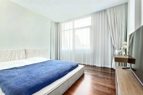 Dúplex de 3 dormitorios en Bangkok, Tailandia № 132814 - foto 9