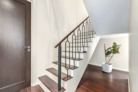 Dúplex de 3 dormitorios en Bangkok, Tailandia № 132814 - foto 2