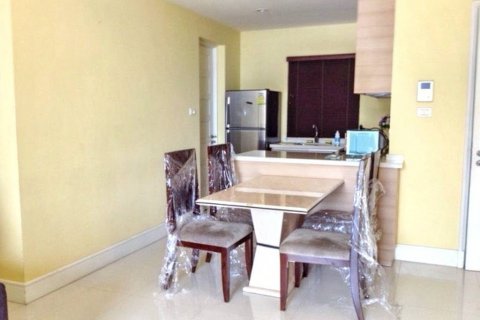 Condominio de 2 dormitorios en Khlong Toei, Bangkok, Tailandia № 132815 - foto 2