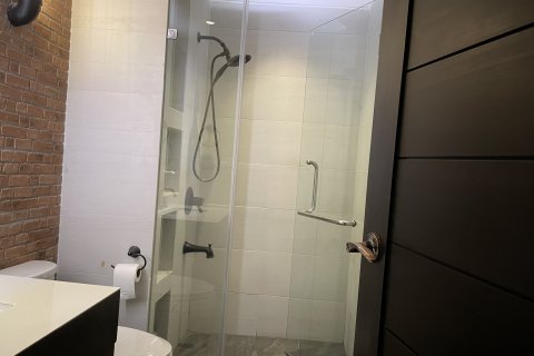 Condominio de 3 dormitorios en Watthana, Bangkok, Tailandia № 126565 - foto 4