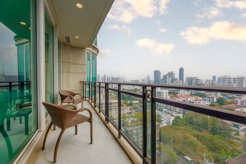 Condominio de 2 dormitorios en Watthana, Bangkok, Tailandia № 126566 - foto 4
