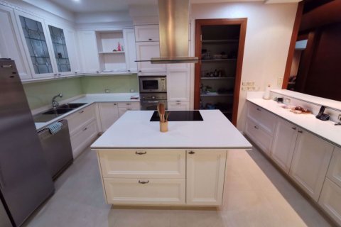 Condominio de 3 dormitorios en Sathon, Bangkok, Tailandia № 76740 - foto 14