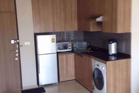 Condominio de 1 dormitorio en Watthana, Bangkok, Tailandia № 76797 - foto 4
