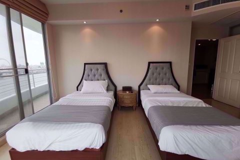 Condominio de 2 dormitorios en Khlong San, Bangkok, Tailandia № 76743 - foto 6