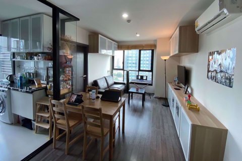 Кондоминиум с 2 спальнями в Бангкоке, Таиланд в The Base Park East Sukhumvit 77 № 111138