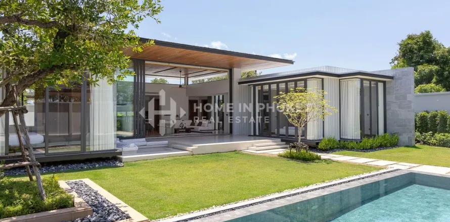 Casa de 4 dormitorios en Chalong, Tailandia № 131403