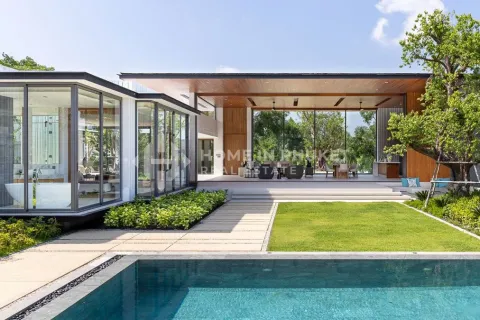 Casa de 4 dormitorios en Chalong, Tailandia № 131402 - foto 2