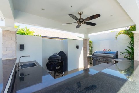 Chalet de 4 dormitorios en Hua Hin, Tailandia № 121026 - foto 8