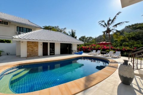 Chalet de 5 dormitorios en Hua Hin, Tailandia № 121024 - foto 7