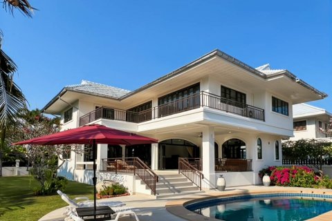 Villa in Hua Hin, Thailand 5 Schlafzimmer № 121024