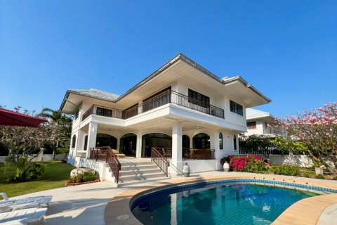 Chalet de 5 dormitorios en Hua Hin, Tailandia № 121024 - foto 6