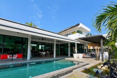Chalet de 5 dormitorios en Hua Hin, Tailandia № 121025 - foto 2