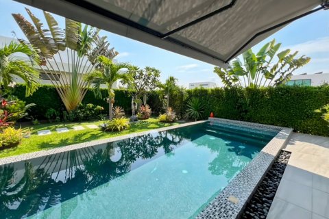 Chalet de 5 dormitorios en Hua Hin, Tailandia № 121025 - foto 4