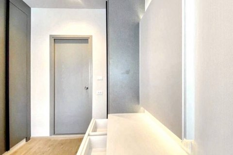 Condominio de 2 dormitorios en Bang Kapi, Bangkok, Tailandia № 121126 - foto 4
