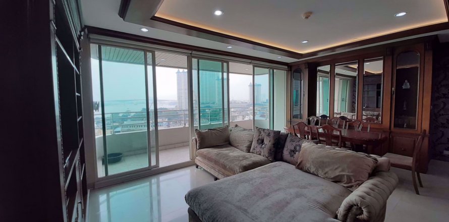 Condominio de 3 dormitorios en Khlong San, Bangkok, Tailandia № 77000