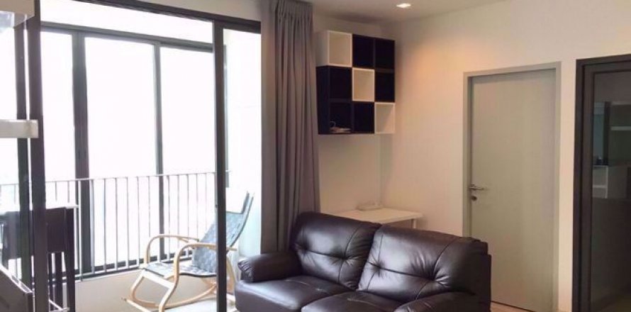 Condominio de 2 dormitorios en Huai Khwang, Bangkok, Tailandia № 76996