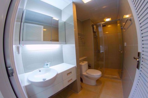 Eigentumswohnung in Huai Khwang, Bangkok, Thailand, 1 Schlafzimmer  № 76995 - Foto 7
