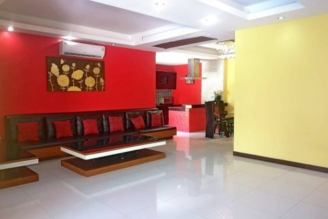 Casa de 4 dormitorios en Pattaya, Tailandia № 104452 - foto 9