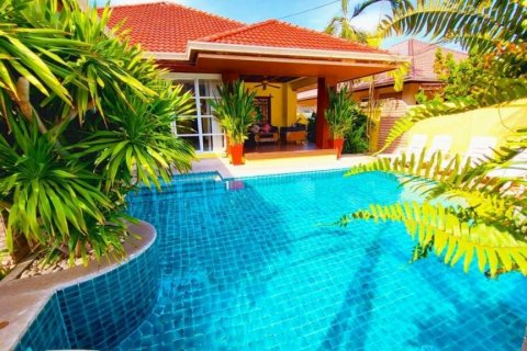 Maison à Pattaya, Thaïlande 4 chambres № 104452