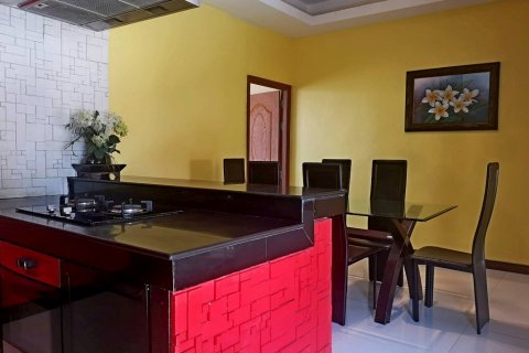 Casa de 4 dormitorios en Pattaya, Tailandia № 104452 - foto 11