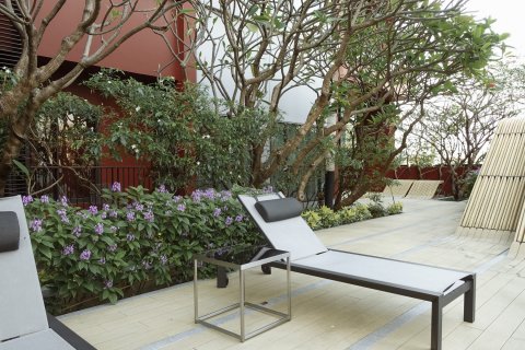 Condominio de 1 dormitorio en Phra Khanong, Bangkok, Tailandia № 143253 - foto 12