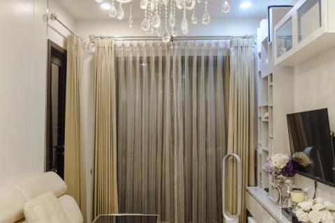 Condominio de 1 dormitorio en Phra Khanong, Bangkok, Tailandia № 143253 - foto 3