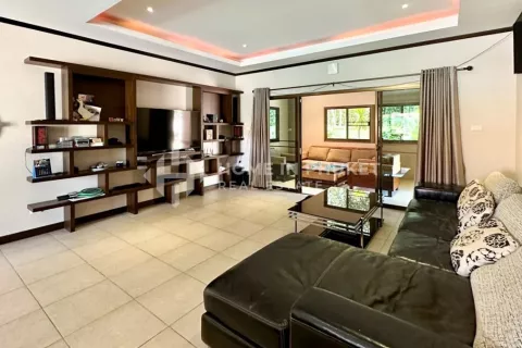 Casa de 3 dormitorios en Phuket, Tailandia № 131732 - foto 7