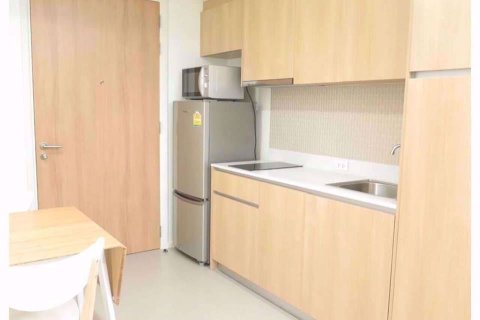 Condominio de 1 dormitorio en Pathum Wan, Bangkok, Tailandia № 76891 - foto 4