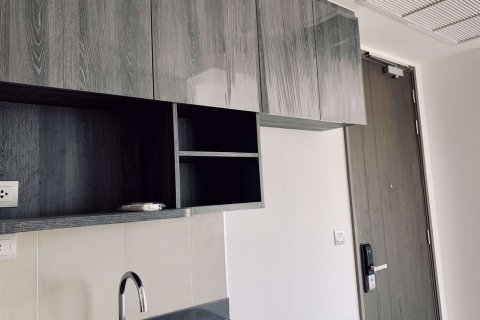 Condominio de 2 dormitorios en Bang Rak, Bangkok, Tailandia № 76892 - foto 3