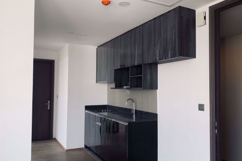 Condominio de 2 dormitorios en Bang Rak, Bangkok, Tailandia № 76892 - foto 2