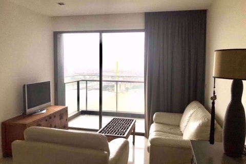 Condominio de 2 dormitorios en Bang Kho Laem, Bangkok, Tailandia № 76888 - foto 2