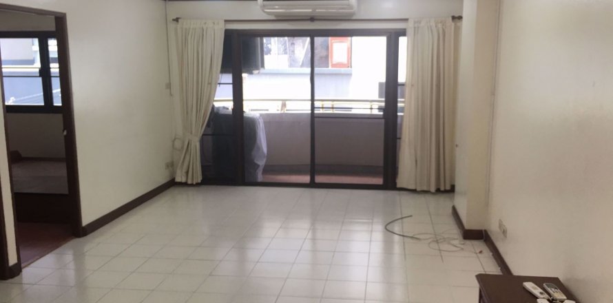 Condominio de 3 dormitorios en Khlong Toei, Bangkok, Tailandia № 76118