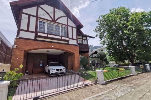 บ้านในวัฒนา, กรุงเทพฯ, ประเทศไทย 4 ห้องนอน № 76120