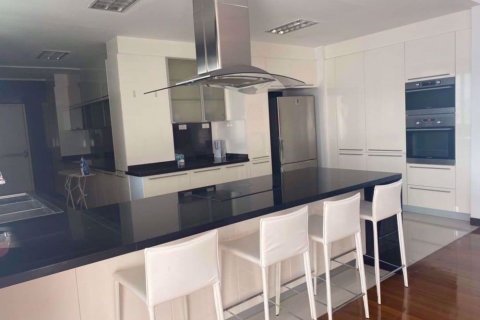Condominio de 3 dormitorios en Watthana, Bangkok, Tailandia № 76121 - foto 3