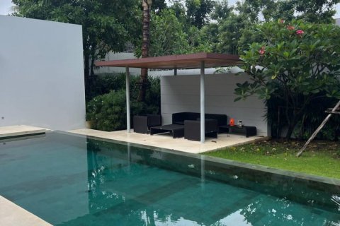 Chalet de 3 dormitorios en Phuket, Tailandia № 132878 - foto 10
