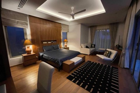 Chalet de 3 dormitorios en Phuket, Tailandia № 132878 - foto 9