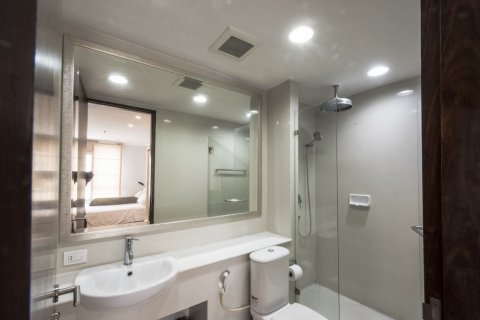 Condominio de 2 dormitorios en Bangkok, Tailandia № 80730 - foto 6